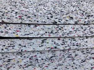 Innovatieve schuimherwerkingsmachine met dubbele mallen voor het maken van vierkante schuimblokken - Product Image 6