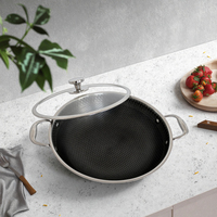 Wok en acier inoxydable 304 OEM à double face gravée en nid d'abeille, antiadhésif, avec double poignée