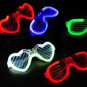 2023 a forma di cuore EL blinds occhiali discoteca dance party glow glasses all'ingrosso