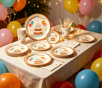 Ensemble de vaisselle jetable sur le thème du gâteau d'anniversaire, motif gâteau, kit complet avec assiettes, gobelets, serviettes pour enfants et adultes