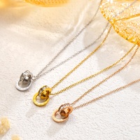 Conjunto de Collar y Pendientes con Doble Anillo Entrelazado con Números Romanos Personalizados, Chapado en Oro de 18K, Joyería de Acero Inoxidable para Mujer, Regalo