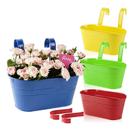 Support de plante de seau suspendu avec crochet couleur sac à dos jardinière en fer en métal pour décoration de clôture de garde-corps de pont extérieur