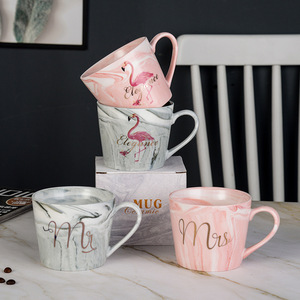 Amoureux café nordique lait en céramique cadeaux pour les <span class=keywords><strong>Parents</strong></span> tasse à eau Logo <span class=keywords><strong>personnalisé</strong></span> grande poignée Portable Hosehould bouteille de boisson - Product Image 5