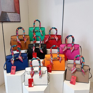 Nuevo Bolso de Hombro/Bandolera de Moda para <span class=keywords><strong>Mujer</strong></span>, Diseño Cuadrado, Gran Capacidad, Cierre Versátil, Costuras Decorativas - Product Image 2