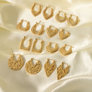 DAIHE Fashion <strong>Jewelry</strong> 18k Gold Plated Waterproof Earrings Women Luxury <strong>Stainless</strong> <strong>Steel</strong> Hoop Earrings - Product Image 2