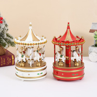 Vente en gros de boîtes à musique en bois de style européen, rotatives, à piles, créatives, pour décorations de cadeaux d'anniversaire et de Noël