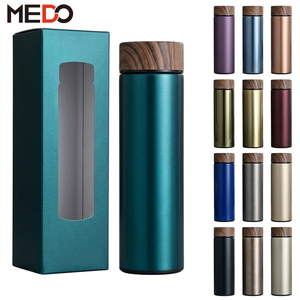 <span class=keywords><strong>Bouteille</strong></span> isotherme sous vide à double paroi en acier inoxydable MEDO 500 ml avec couvercle couleur grain de bois et infuseur à thé - Product Image 4