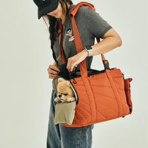 फैशन हॉट सेलिंग पालतू जानवर यात्रा टोटे बैग पोर्टेबल पेट बैग हैंडबैग छोटे पालतू जानवर लुभावनी कुत्ते बिल्ली वाहक बैग - Product Image 1