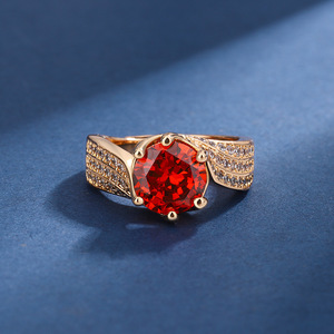 Nhiều Màu Sắc 3 Carat <span class=keywords><strong>Rubine</strong></span> Simulated Kim Cương Nhẫn Cubic Zirconia Brass Ruby <span class=keywords><strong>Ring</strong></span> Cho Đảng Của Cô Quà Tặng Giá Bán Buôn - Product Image 2