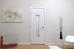 ประตูห้องน้ำไม้ภายในบ้านพร้อมกระจก - Product Image 3