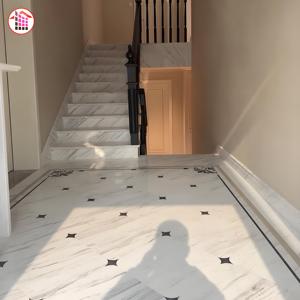Escalier en <span class=keywords><strong>marbre</strong></span> blanc naturel personnalisé avec marches décoratives en pierre pour une résidence haut de gamme, <span class=keywords><strong>marbre</strong></span> blanc Volakas pour escaliers - Product Image 2