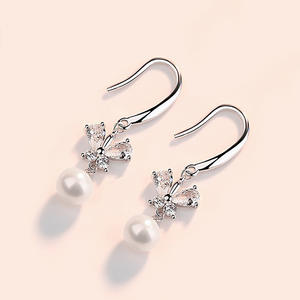Elegantes Pendientes de Mariposa con Perla Sintética Redonda AAA, Chapados en Oro Blanco, Plata 925 con Rodio, Joyería Clásica para Mujer, para Bodas - Product Image 4