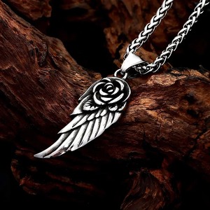 Yunnique – collier avec pendentif aile de rose en acier inoxydable, bijoux cadeau pour hommes, chaîne de 60cm - Product Image 4