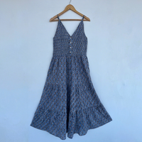 Robe d'été sans manches à col en V avec bretelles réglables, robe maxi florale plissée 100% coton pour femmes, robe bohème fluide pour les vacances