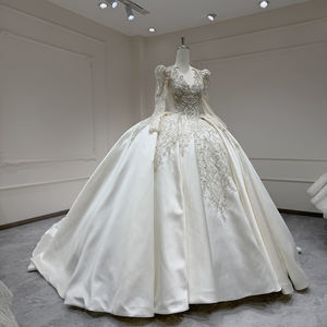 Vestido de Novia Moderno y Elegante con Cuello en V, Apliques de Encaje Floral y Satén, con Cola de Capilla para Mujer, Modelo XX65 - Product Image 2