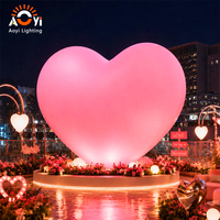 Escultura Inflable de Corazón con Luz, Estilo Romántico y Soñador, para Plazas Comerciales, Bloques de Turismo Cultural