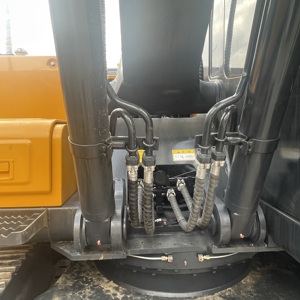 รถขุดฮุนได HX220S มือสอง ขนาด 22 ตัน รถตีนตะขาบสำหรับงานหนัก เครื่องจักรก่อสร้าง - Product Image 4