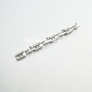 4.8 2.8 6.3 mét Brass Splice Faston Dây nối điện Quick-Butt Spade uốn thiết bị đầu cuối 250 Series 730680-3 loại sản phẩm - Product Image 4