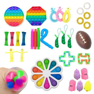 <span class=keywords><strong>Pioneer</strong></span> DIY Decompression Puzzle Chaveiro Atacado Stock Interactive Movement Toy para Animais de Estimação Com Tubo Shrink - Product Image 1