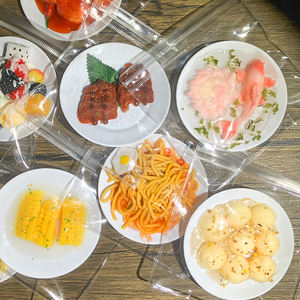 Nouveau modèle de vaisselle miniature mignon en forme de plat de cuisine chinoise, jouet de décompression en TPR - Product Image 1