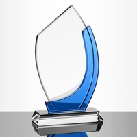 Trophée en verre bleu incurvé vierge, personnalisable avec logo gravé au laser, plaque de récompense écologique pour événements annuels d'entreprise, vente en gros usine