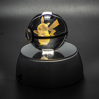 Vente en Gros Usine Nouvelle Pokéball en Cristal Design Personnalisé Balle Cristal 3D Pokémon Go avec Base LED