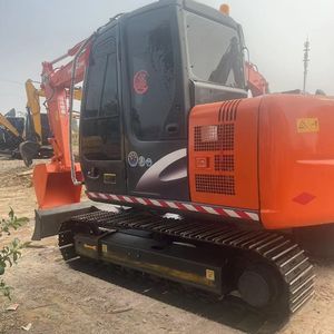 Mini pelle sur chenilles d'origine japonaise Hitachi Zx70 Ex70 à usage domestique 7 tonnes pelleteuse agricole d'occasion Zx60 Zx75 en stock - Product Image 6