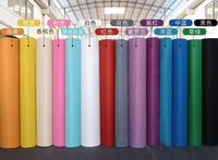 Einweg-Teppich aus Polyester in Rot, Modern und Minimalistisch, Akupunkturgeeignet, Vakuumreinigbar, für Hochzeiten und Ausstellungen
