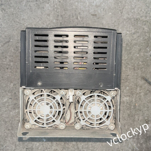 1PC EURA Inverter E2000-0075T3 7.5KW 380V d'occasion - Product Image 5