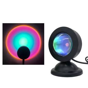 Lampada Tramonto USB, Luce Notturna Mini LED in ABS, Decorazione per Camera da Letto, Regalo per Festività, Halloween, Natale - Product Image 2