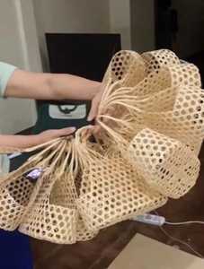 ตะกร้าไม้ไผ่สานด้วยมือ กระเป๋าใบปาล์มไทยแบบดั้งเดิม แพคเกจของขวัญ กระเป๋าทำมือจากธรรมชาติ ของตกแต่ง เป็นมิตรกับสิ่งแวดล้อม - Product Image 5