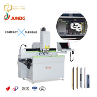 Routeur CNC à profilé JD-XA800-4 avec déplacement de 800 mm, système graphique Jingke (Taïwan), prise en charge de l'importation de fichiers DXF NC pour le traitement des cadres de fenêtres