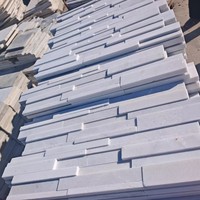 Vente directe usine – Panneaux muraux 3D modernes en marbre naturel, dalles de pierre empilées à surface fendue pour hôtels et villas