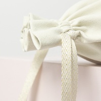 Pochette à bijoux en microfibre avec logo personnalisé de luxe Sacs d'emballage à cordon réutilisables pour colliers, bagues et autres articles textiles