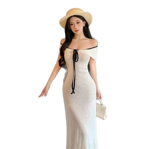 Vestido Maxi de Punto Moderno para Mujer, con Hombros Descubiertos, Jacquard Blanco con Lazo Negro, para Salir de Noche con Estilo Elegante - Product Image 5