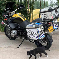 Moto d'aventure R1200GS ADV en excellent état. Moteur Boxer 1170cc ABS Trois coffres à bagages Entièrement fonctionnel 6 vitesses