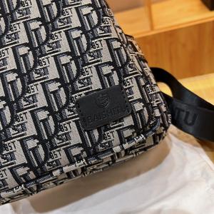 Luxurious Fashionable Large-Capacity Casual <strong>Backpack</strong> Zipper Closure Made of Canvas Polyester Lining Portable for School Travel - Product Image 3