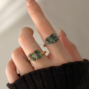 Bague de fiançailles classique personnalisée en gros, plaquée or 18 carats, avec pierre précieuse agate mousse, ajustable pour femme - Product Image 4
