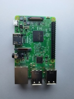 Stokta orijinal ahududu Pi 3 Model B kurulu ahududu Pi 3