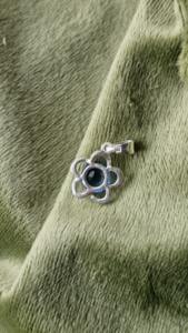 Élégant pendentif fleur de tanzanite en argent sterling 925 bijoux de guérison fabriqués à la main - Product Image 4