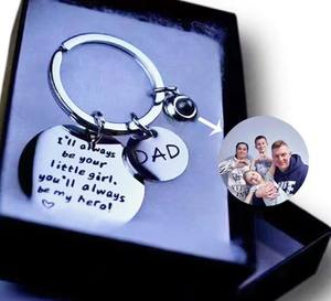Duoying-<span class=keywords><strong>Llavero</strong></span> de proyección de acero de titanio para el Día de los padres, accesorio personalizado con texto de <span class=keywords><strong>foto</strong></span> a través del borde, 100 idiomas - Product Image 5