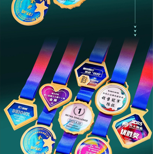 खेल प्रतियोगिताओं के लिए कस्टम डिज़ाइन किए गए सोने की कांस्य धातु विजेता ट्रॉफी पार्टियों कार्यालय और स्कूल उपयोग थोक - Product Image 3