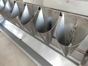 Ligne de production d'usine de transformation de la volaille HJ-TSSB, équipement d'abattage de la volaille, cône d'abattage de poulet, machine <span class=keywords><strong>à</strong></span> saigner - Product Image 3