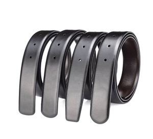 Sangle de <span class=keywords><strong>ceinture</strong></span> réversible en cuir véritable pour hommes en forme d'extrémité avec trous sans boucle - Product Image 1