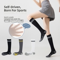 Chaussettes de compression sportives pour femmes, respirantes, rayées, pour la course à pied, le cyclisme, la randonnée, l'alpinisme
