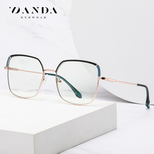 แว่นตา Danda ทรงสี่เหลี่ยม กรอบโลหะสองสี รุ่น Js8617 ป้องกันแสงสีฟ้า สำหรับผู้หญิง กรอบเต็ม - Product Image 1