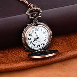 <span class=keywords><strong>Montre</strong></span> de poche rétro à quartz à clapet en or rose, style château antique, avec chaîne suspendue, accessoires vestimentaires pour hommes et femmes - Product Image 2