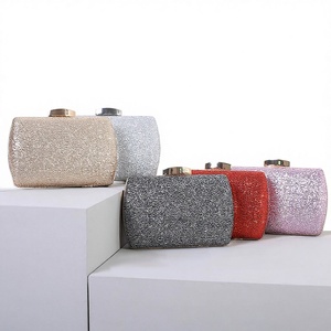 Sac à main pour femme, nouveau, brillant, élégant, pour soirée, banquet, forme trapèze, doublure en satin, paillettes, boucle de fermeture - Product Image 1