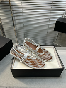 Para Alaias: Zapatillas de ballet retro de piel de oveja tejida con una sola tira, versátiles, de moda para mujer, con diseño calado, ideales como pantuflas. - Product Image 4