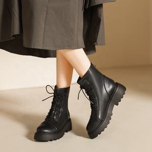 Bottes noires style britannique automne/hiver, en cuir de veau doublé fourrure, à semelle épaisse, confortables, à lacets et fermeture éclair - Product Image 1